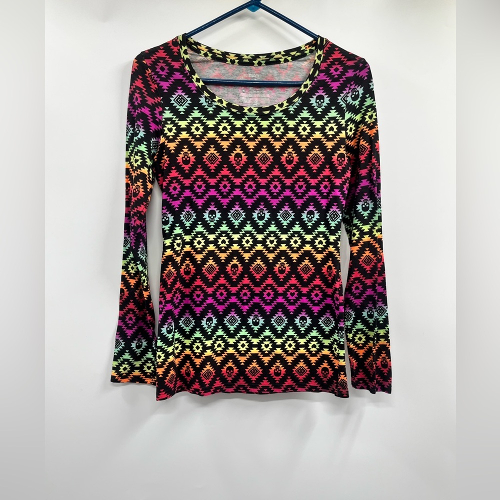 No Boundaries Colorful Rainbow Skull Cotton Blend Long Sleeve Top Size M